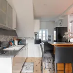 La Maison Du Soleil L'aulhere 올롱생테마리