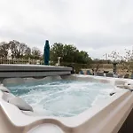 La Maison Du Soleil L'aulhere Vakantiehuis