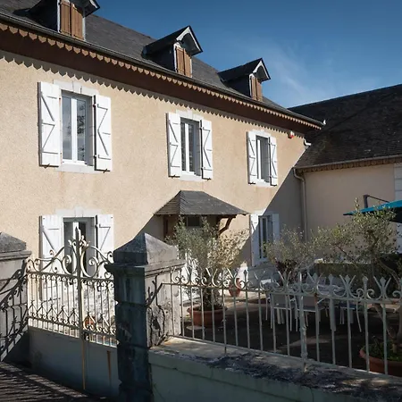 La Maison Du Soleil Avec Jacuzzi 6p Holiday home Oloron-Sainte-Marie
