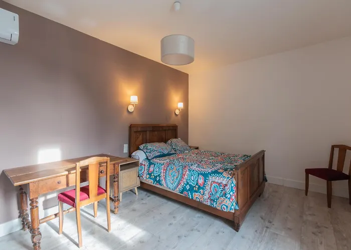 Hébergement de vacances La Maison Du Soleil Avec Jacuzzi 6p *